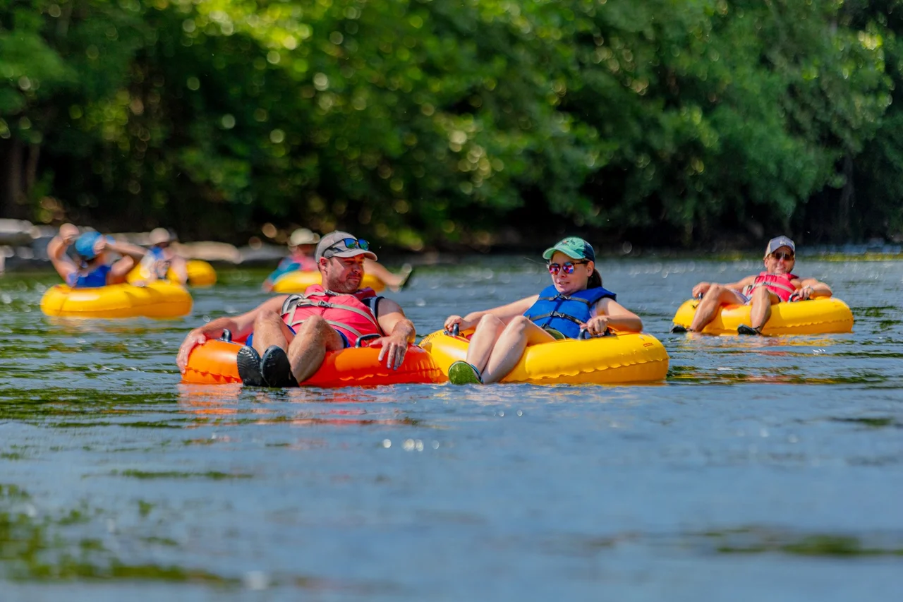 07 23 26 River Float DHE 22