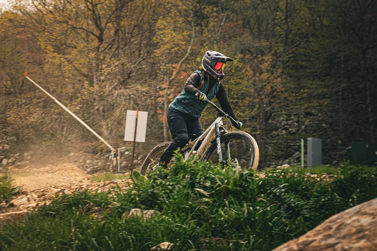 Massanutten mountain biking bike park mountain biker on rock trail 02