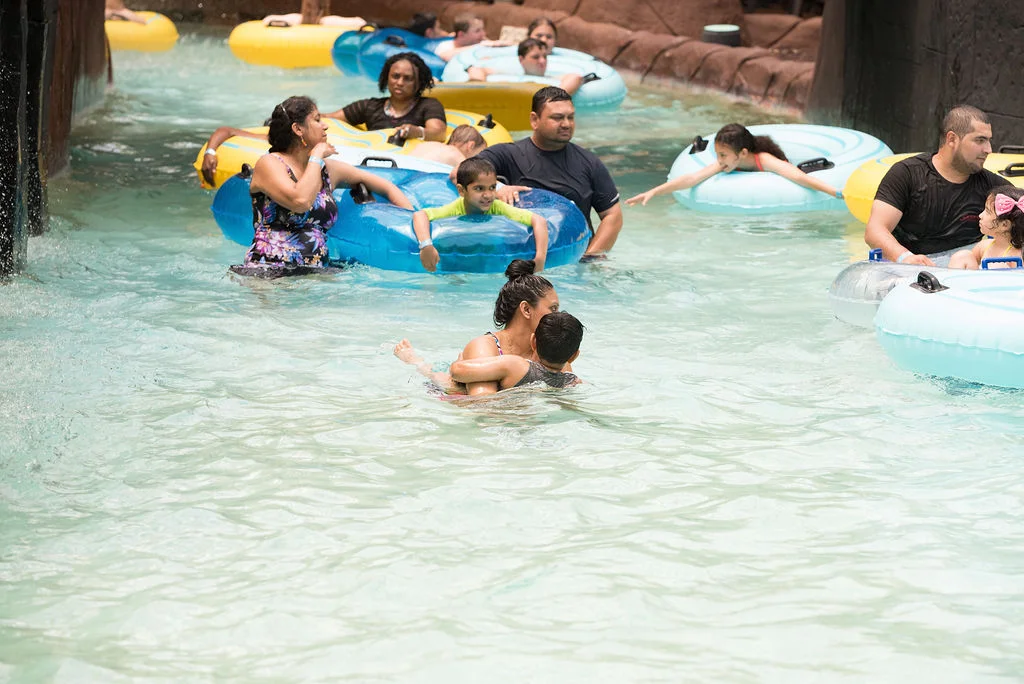 Massanutten indoor waterpark family lazy river 13