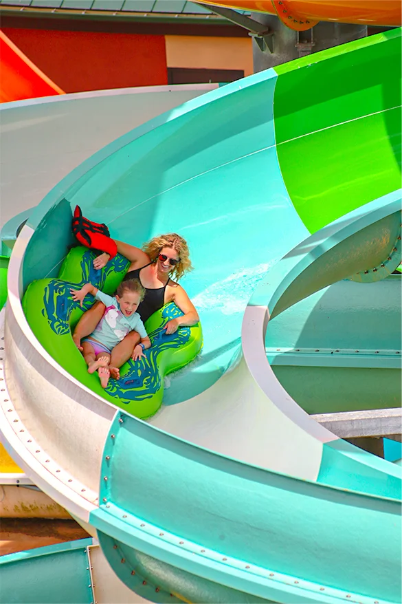 Massanutten outdoor waterpark family tube ride 01