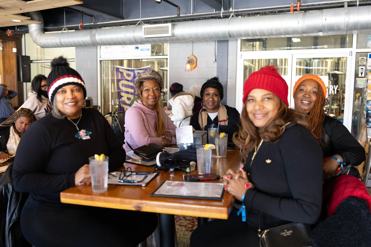 Heart and Soul guests enjoying lunch together