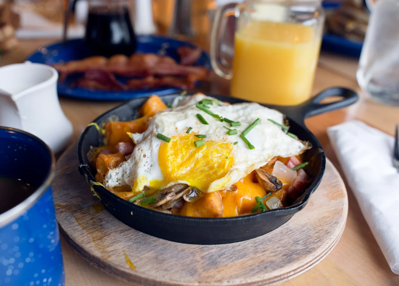 Massanutten campfire grill breakfast skillet 01