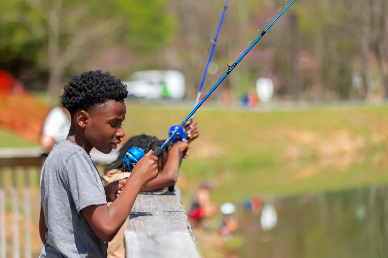 Massanutten fishing children at pond