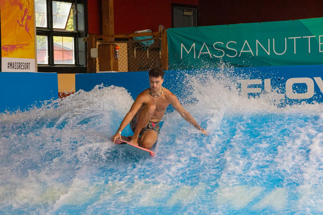Massanutten indoor waterpark flowrider action 21