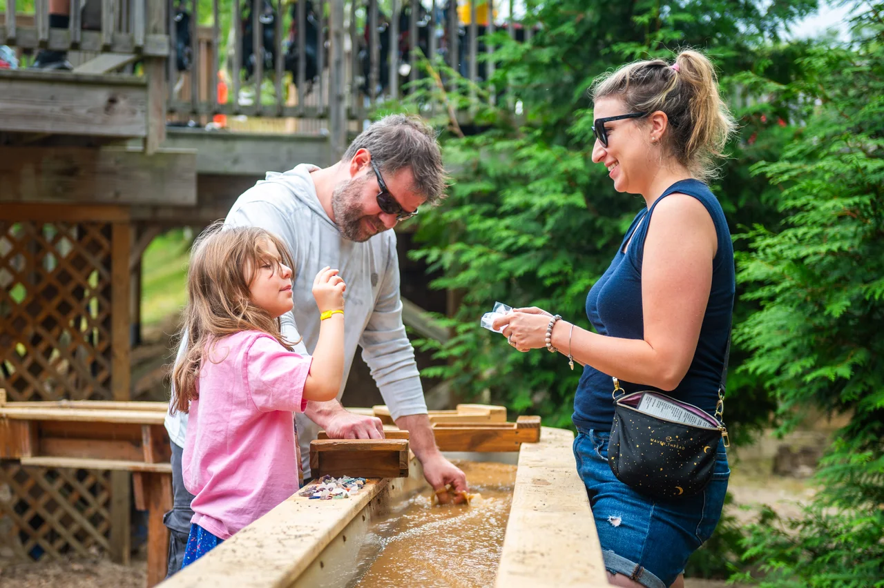Massanutten kids adventure course family gem mining