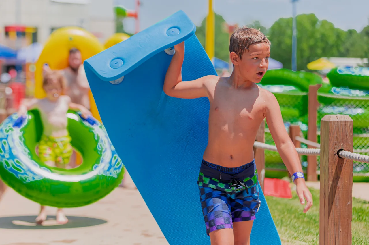 Massanutten outdoor waterpark child carrying tube 09