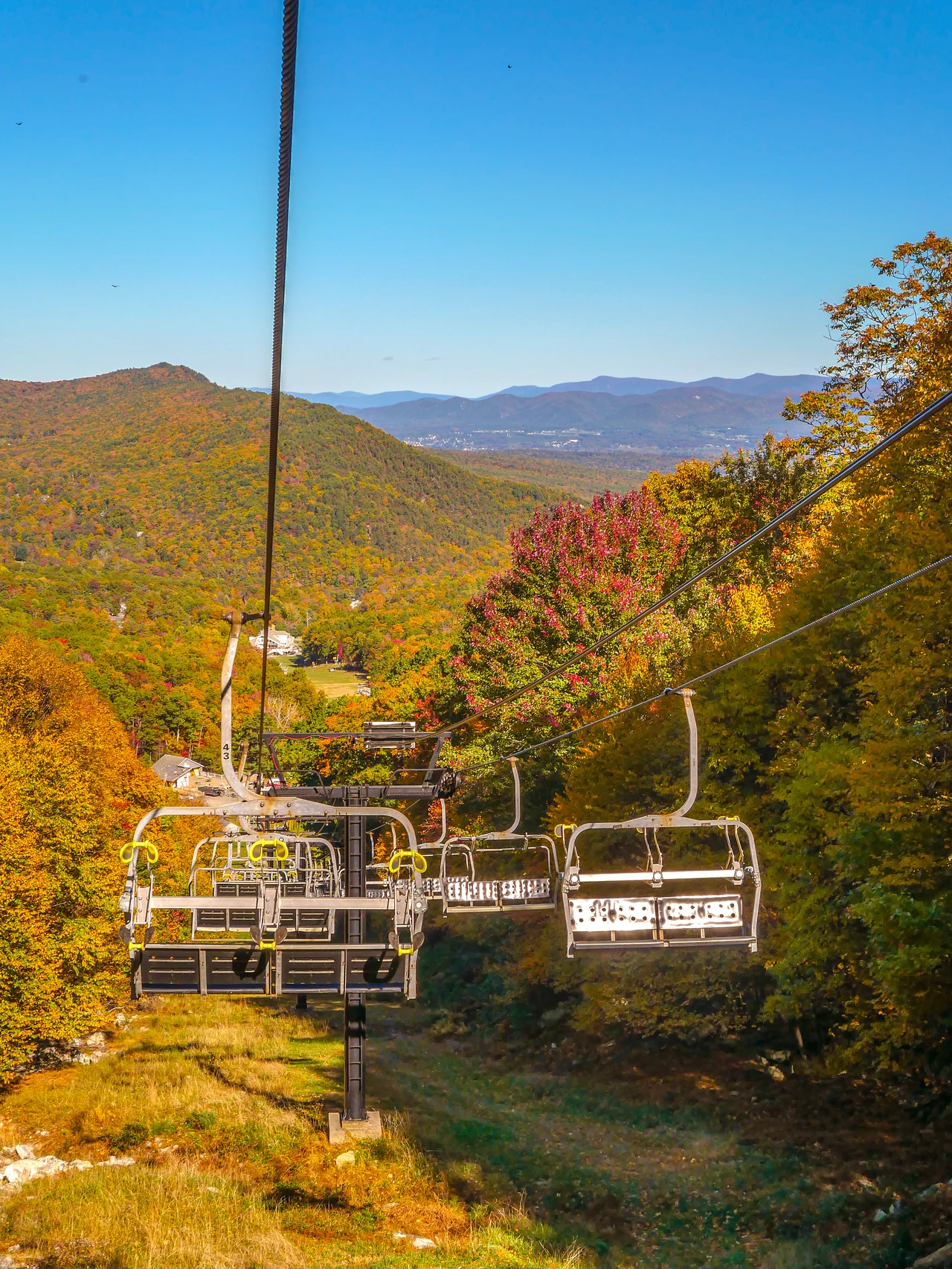 Massanutten scenic chairlift fall chairlift and fall mountain view 05