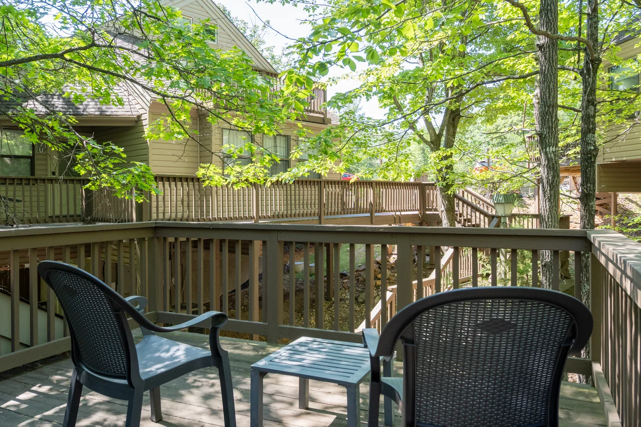 Massanutten shenandoah villas 9a villa wooded balcony deck view 19