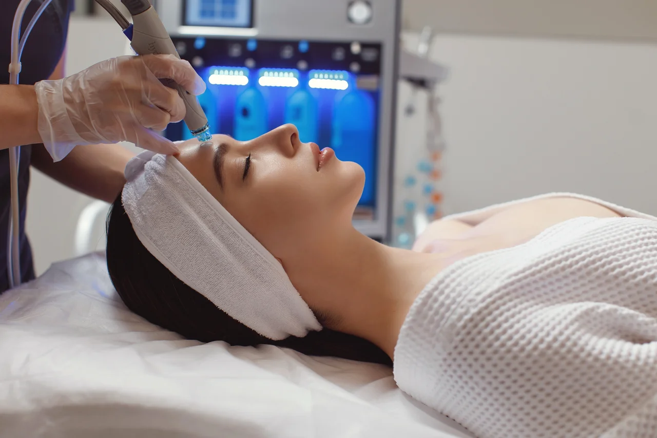 Massanutten spa spa facial treatment close up 03