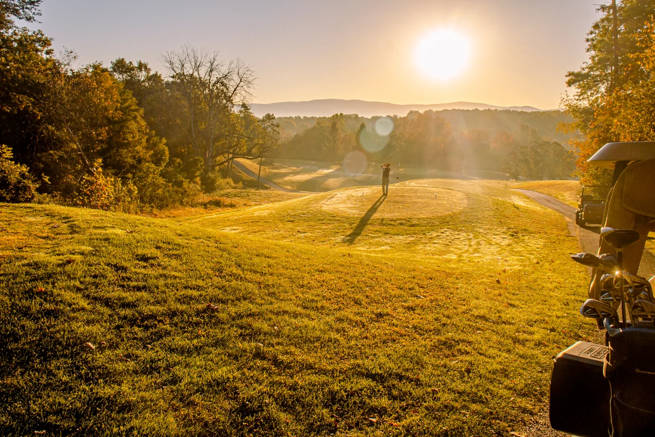 Massanutten woodstone meadows fall golf course golden light